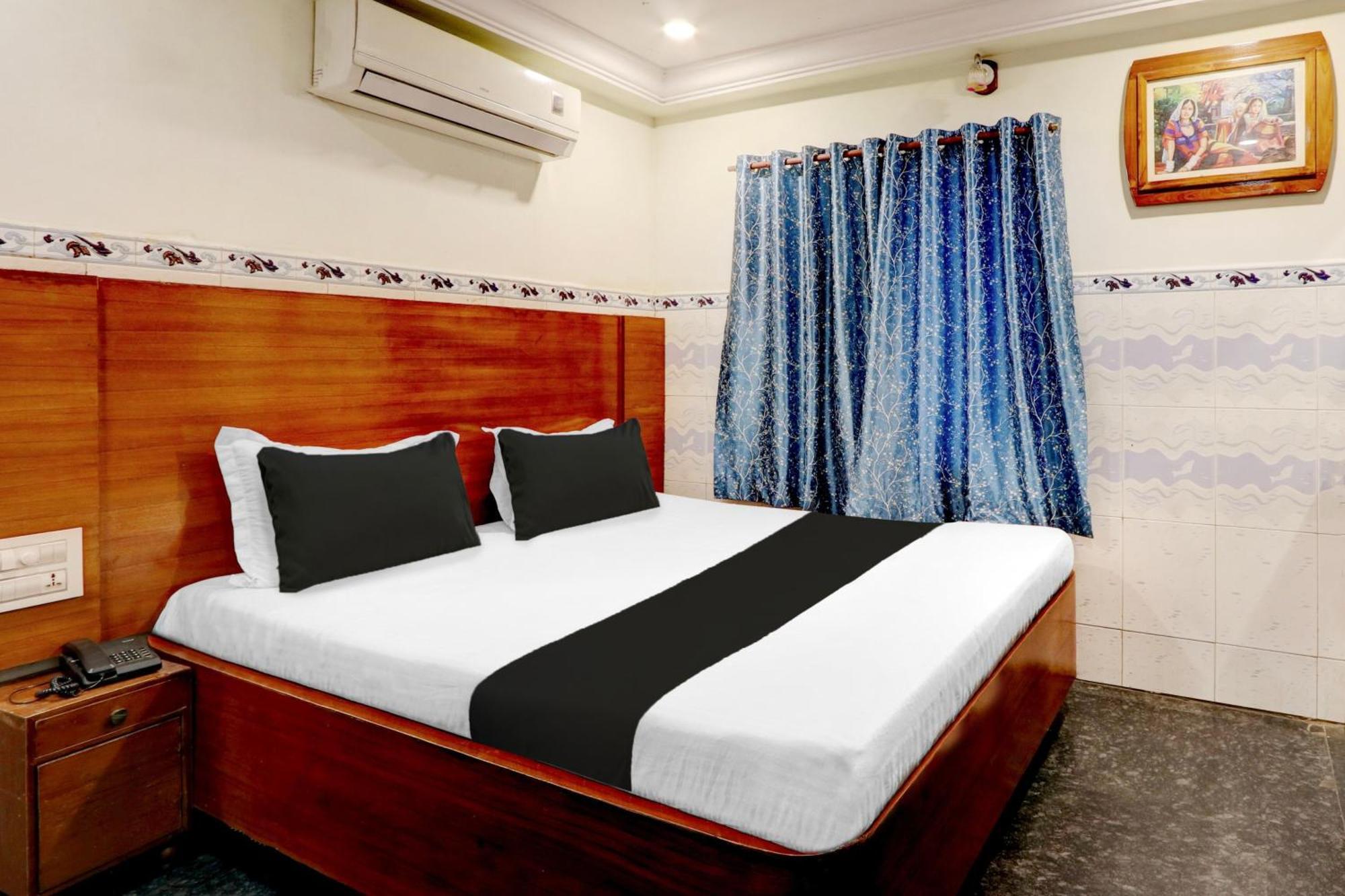 Hotel O Hanuman Pet Near Railway Station Vijayawāda Buitenkant foto
