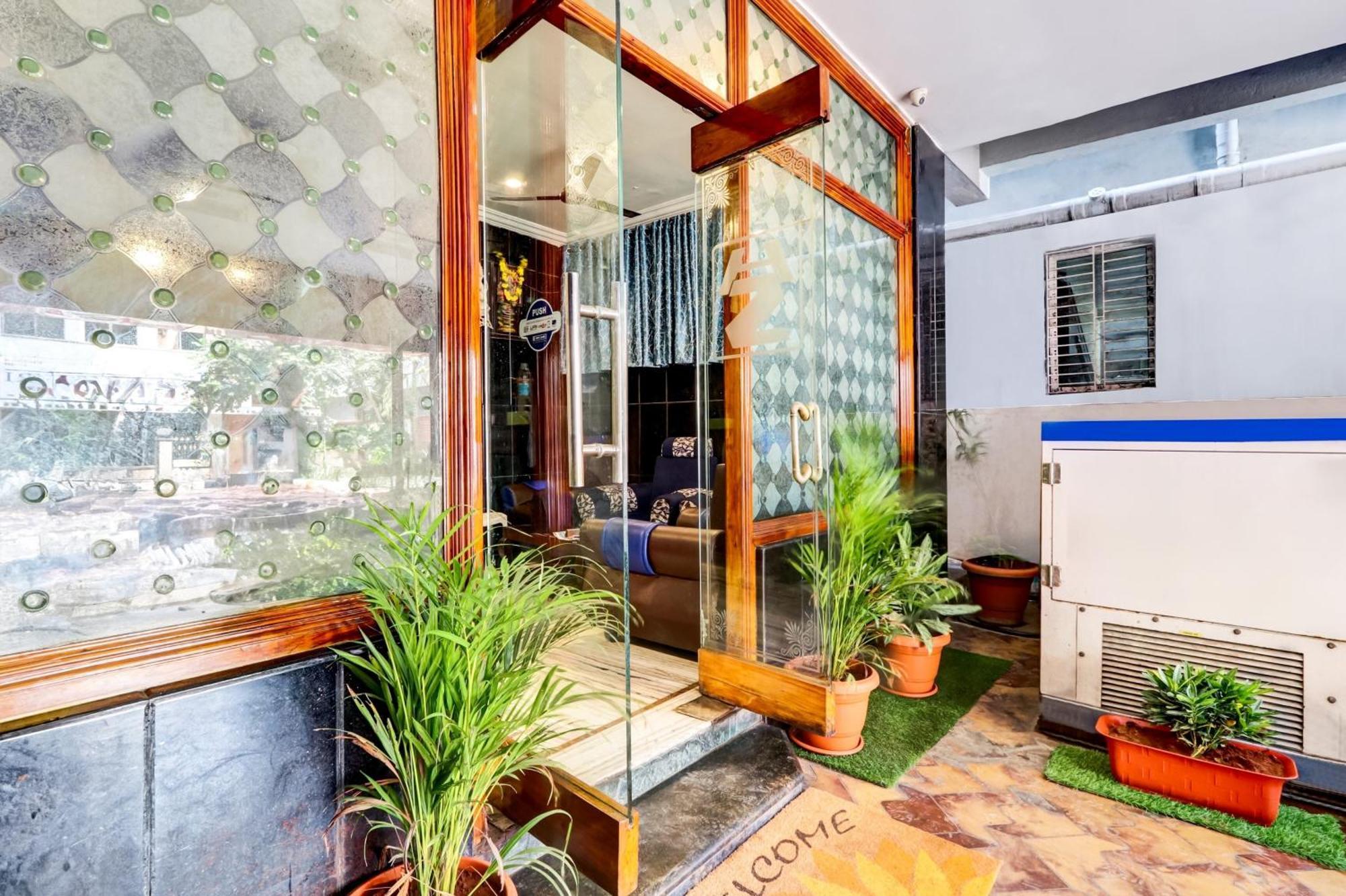 Hotel O Hanuman Pet Near Railway Station Vijayawāda Buitenkant foto