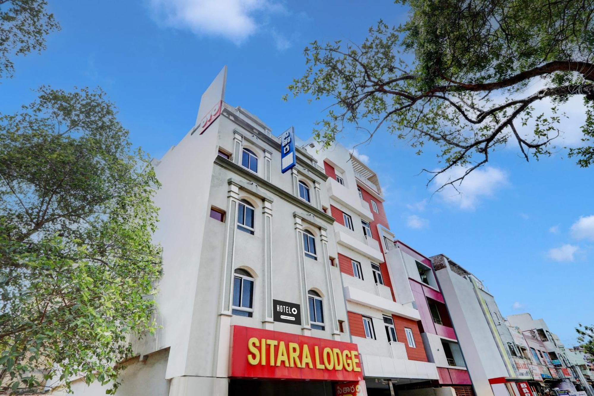 Hotel O Hanuman Pet Near Railway Station Vijayawāda Buitenkant foto