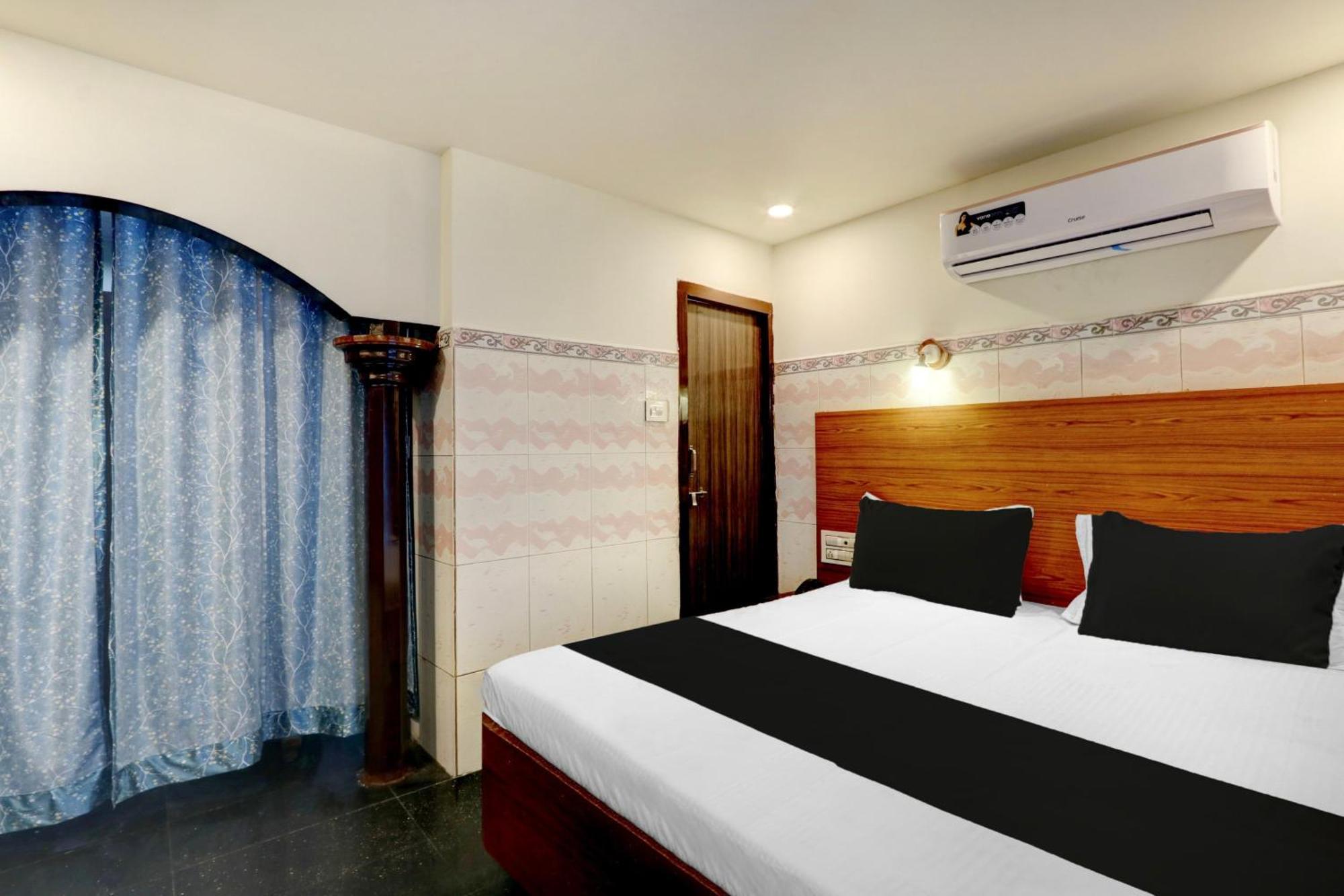 Hotel O Hanuman Pet Near Railway Station Vijayawāda Buitenkant foto